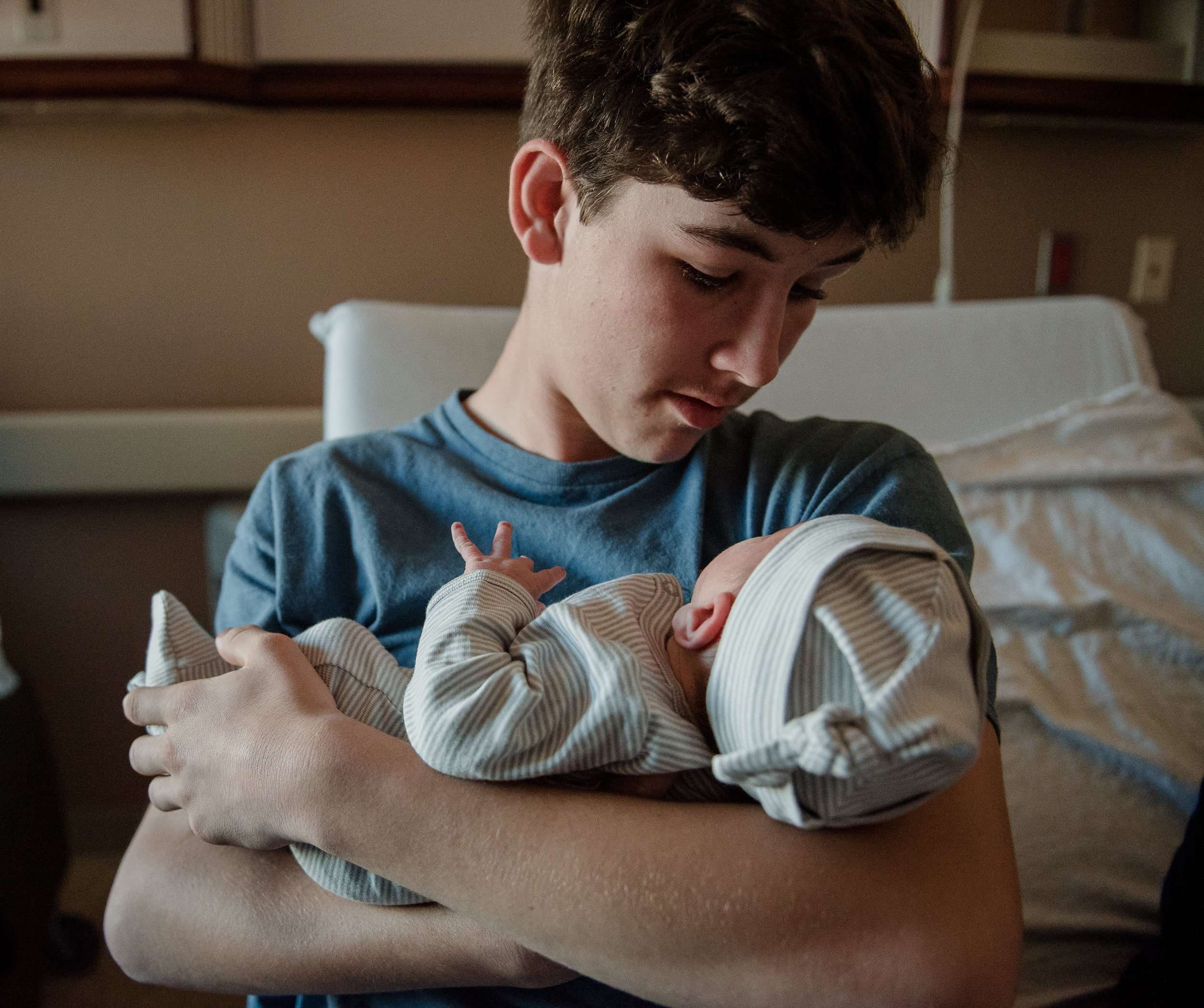 teen brother and newborn-pensacola child photographer