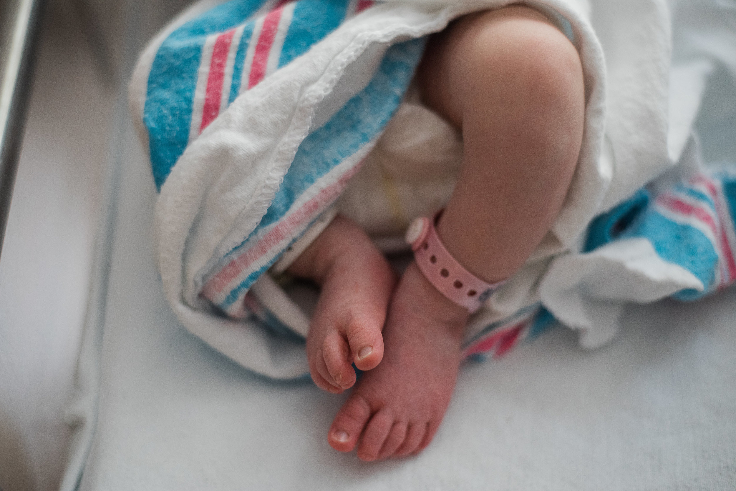 baby's feet-pensacola baby photographer