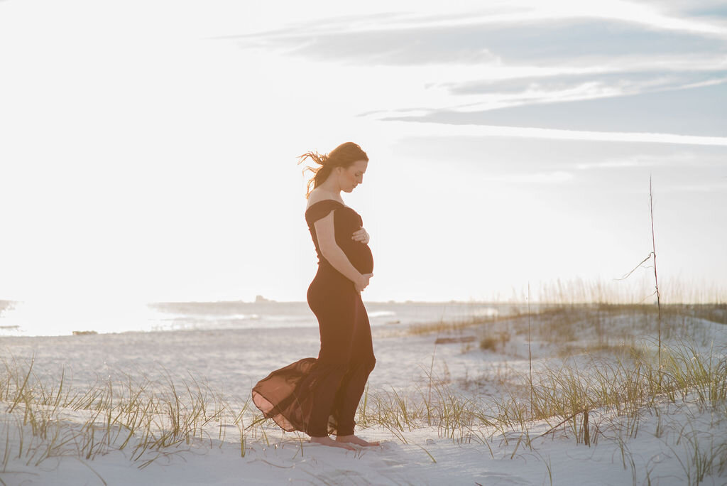pregnant mom-Pensacola maternity photographer-Ann Mangum Photography