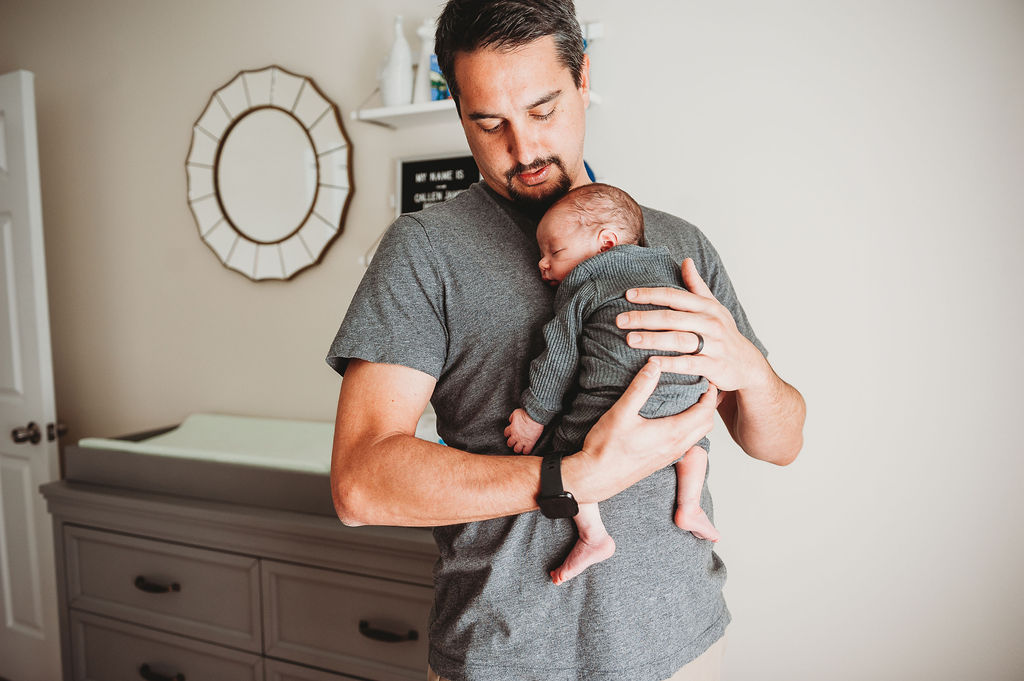 dad with baby-Pensacola newborn photographer-Ann Mangum Photography