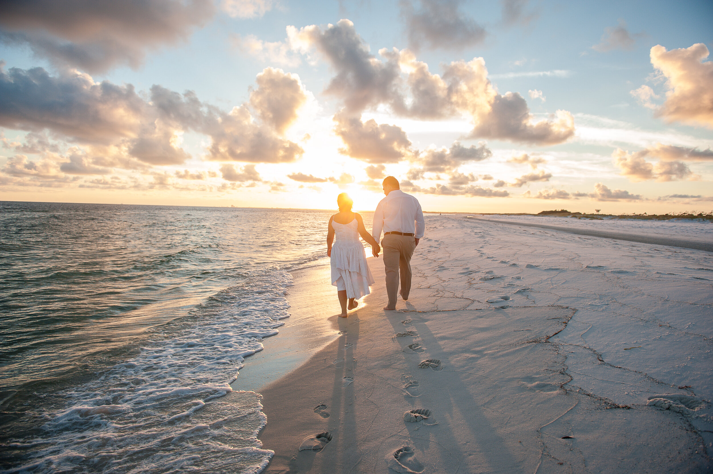 couple at sunset-pensacola beach family photographer-Ann Mangum Photography