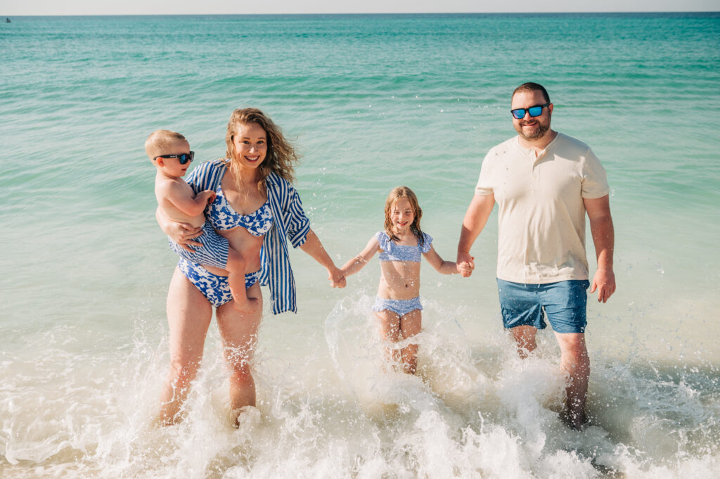 daytime beach family photographer